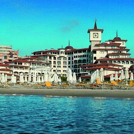 Ośrodek wypoczynkowy Helena Park 5*