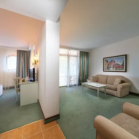 Royal Palace Helena Park - Ultra Resort 5*