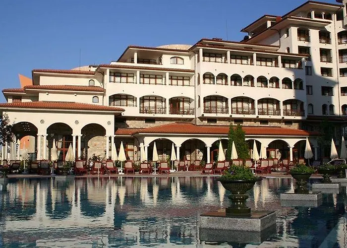 Semesteranläggning (resort) Helena Park 5*