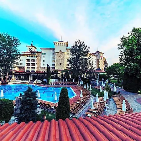 Helena Park منتجع 5*