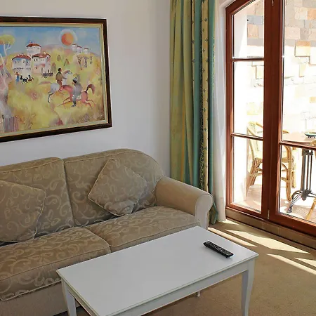 Helena Park אתר נופש 5*