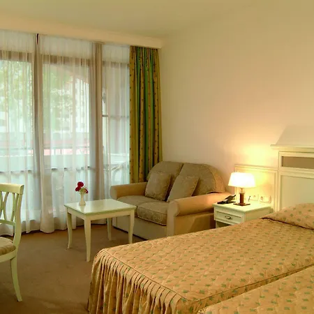 Θέρετρο Helena Park 5*
