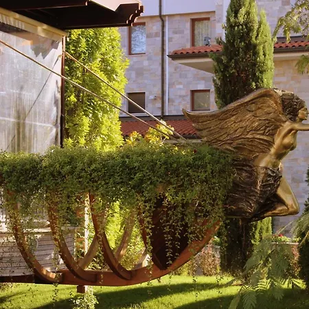 אתר נופש Helena Park סאני ביץ'