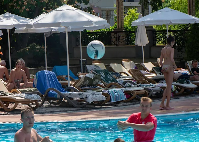 Üdülőközpont Helena Park 5*